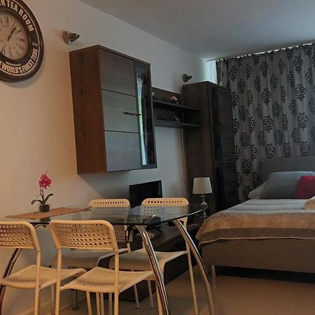 Cherry Apartament W Scislym Centrum Lägenhet Warszawa Exteriör bild