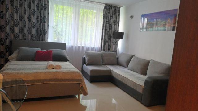 Cherry Apartament W Scislym Centrum Lägenhet Warszawa Exteriör bild