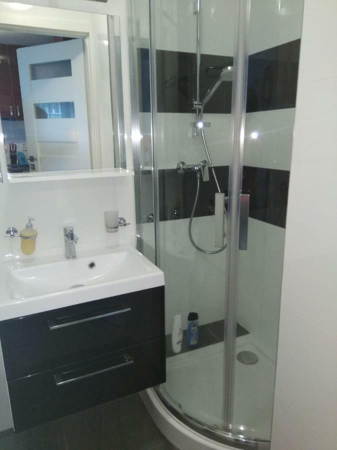 Cherry Apartament W Scislym Centrum Lägenhet Warszawa Exteriör bild